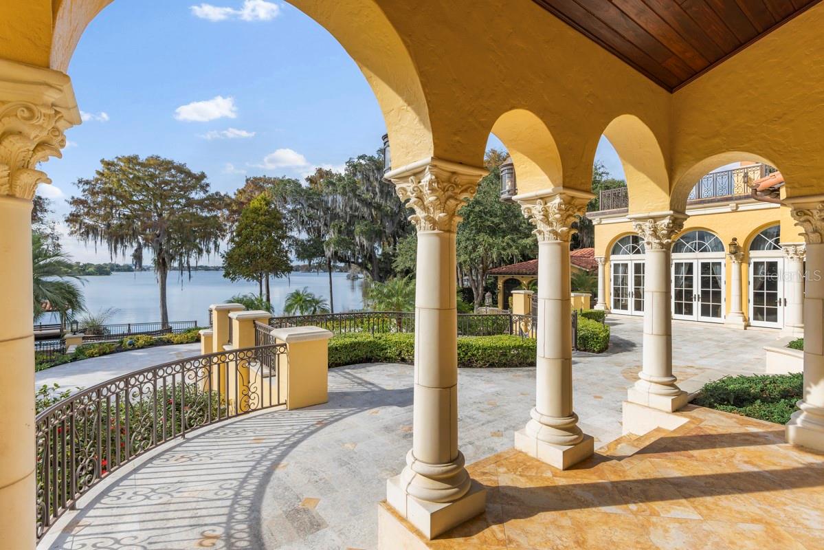 Image 44 of 67 For 2203 Via Tuscany