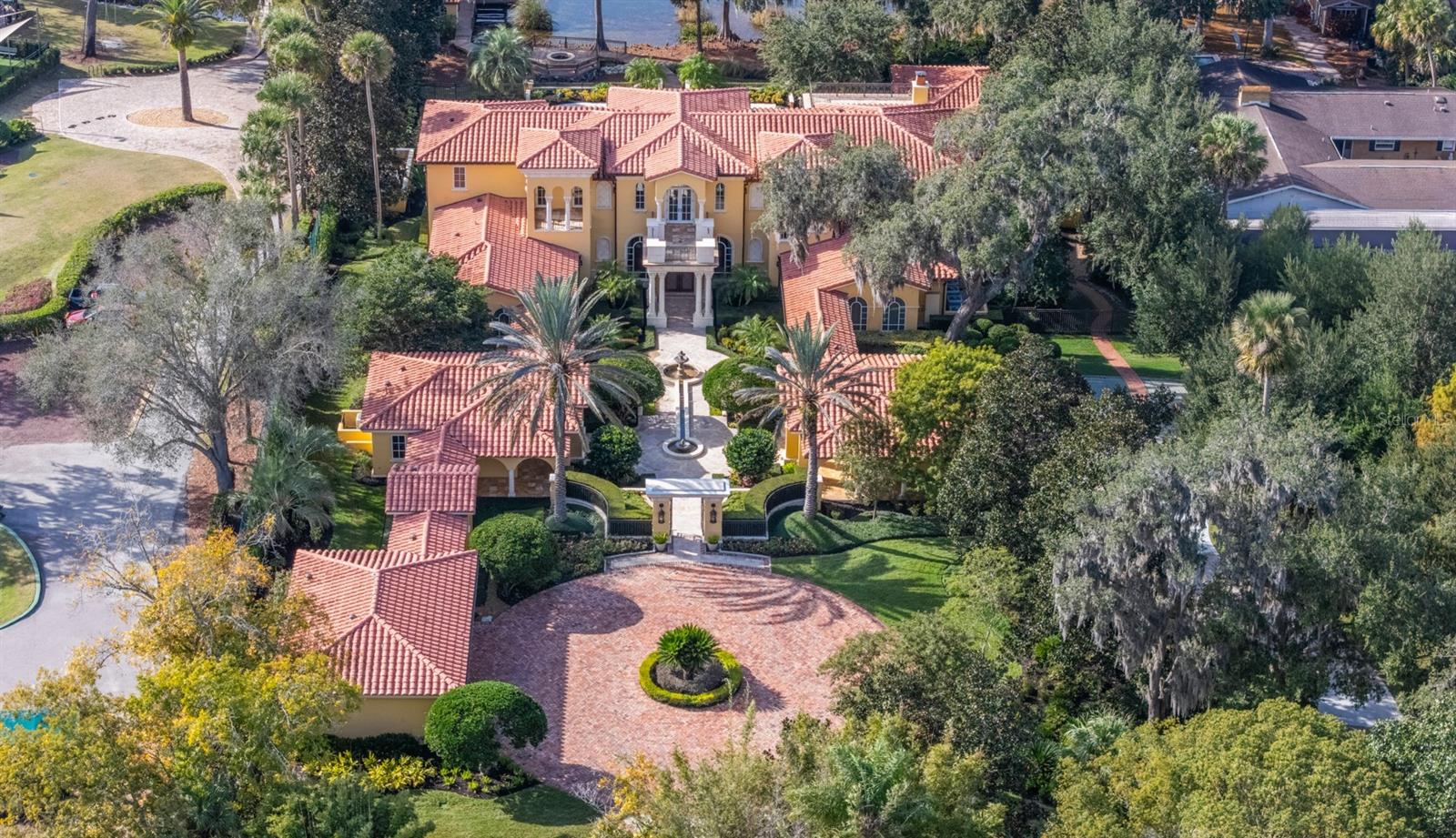 Image 57 of 67 For 2203 Via Tuscany