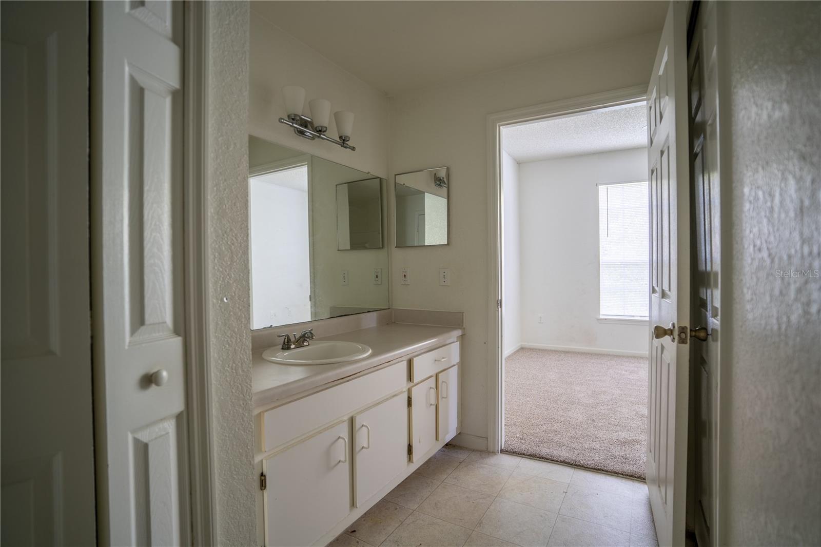 Image 21 of 22 For 13037 Mulberry Park Drive 5211