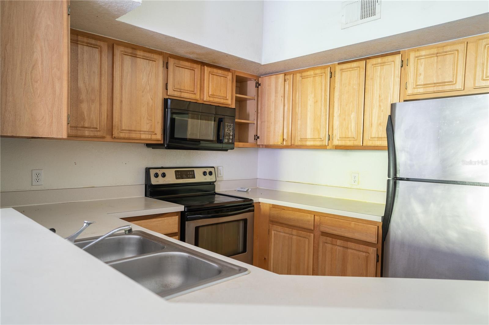 Image 8 of 22 For 13037 Mulberry Park Drive 5211