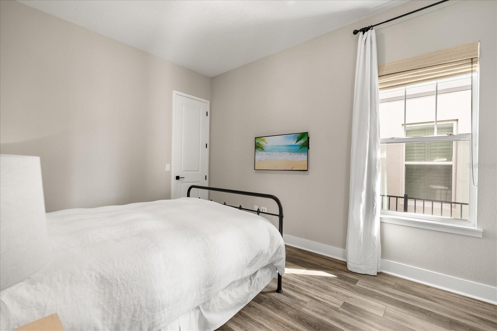 Image 24 of 62 For 7386 Alpine Butterfly Lane