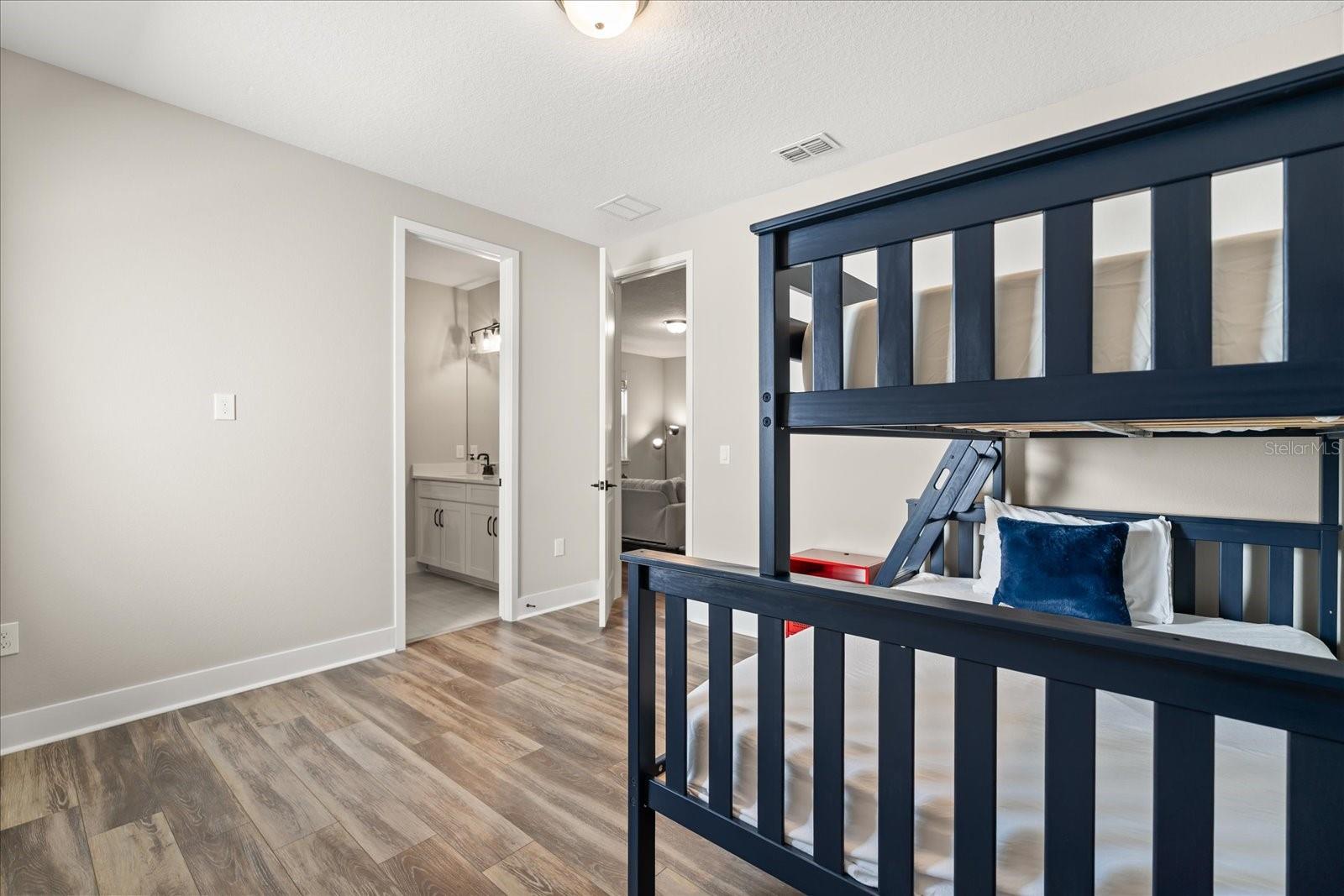 Image 44 of 62 For 7386 Alpine Butterfly Lane