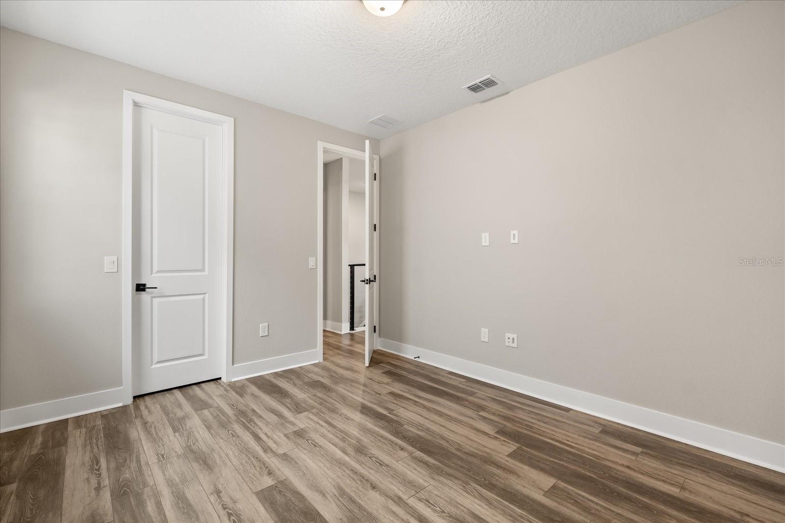 Image 50 of 62 For 7386 Alpine Butterfly Lane