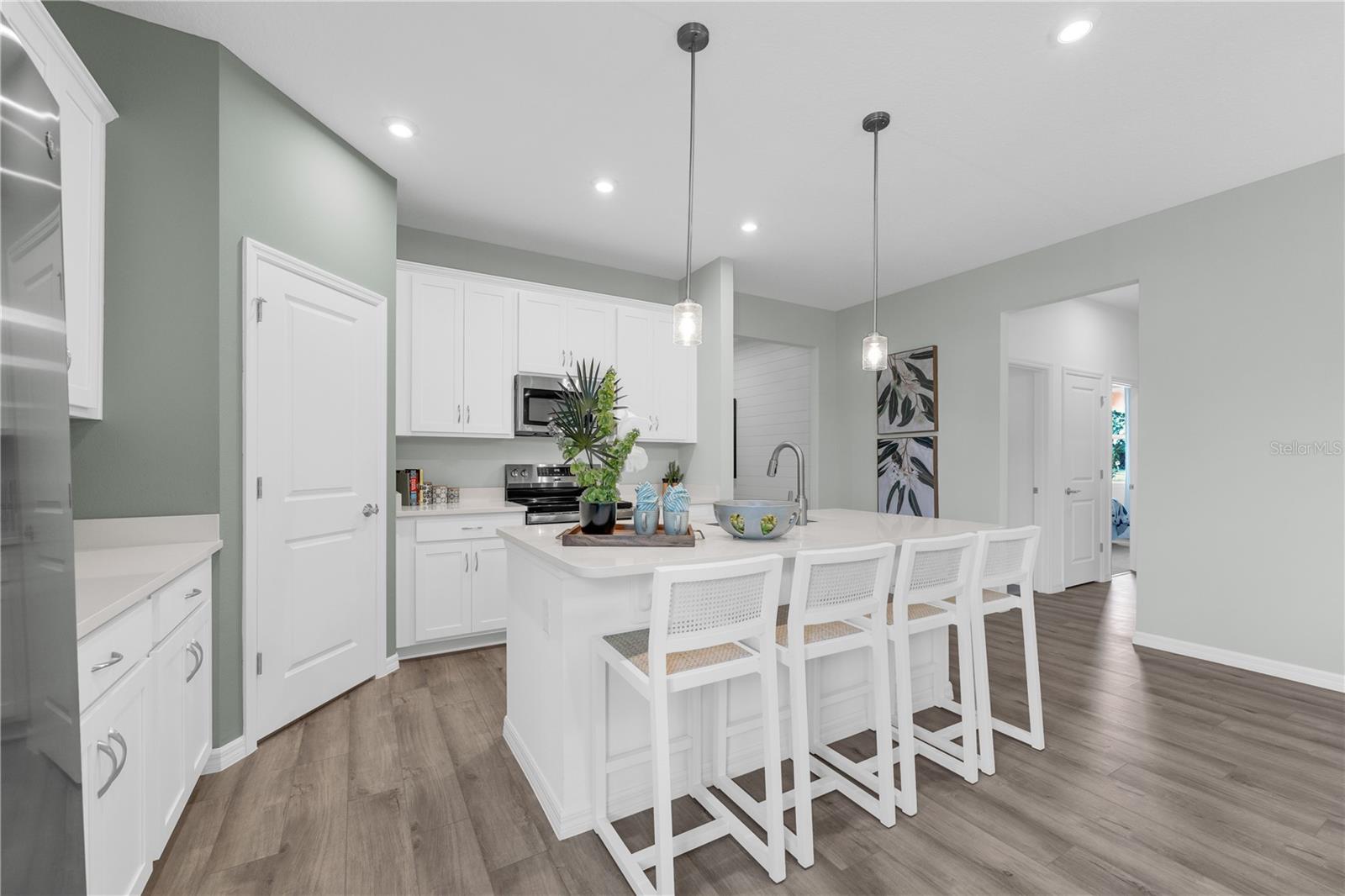 Image 10 of 38 For 12885 Trovita Drive