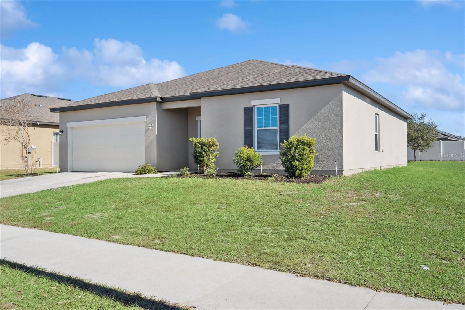 Image 3 of 32 For 442 Stillwater Lane