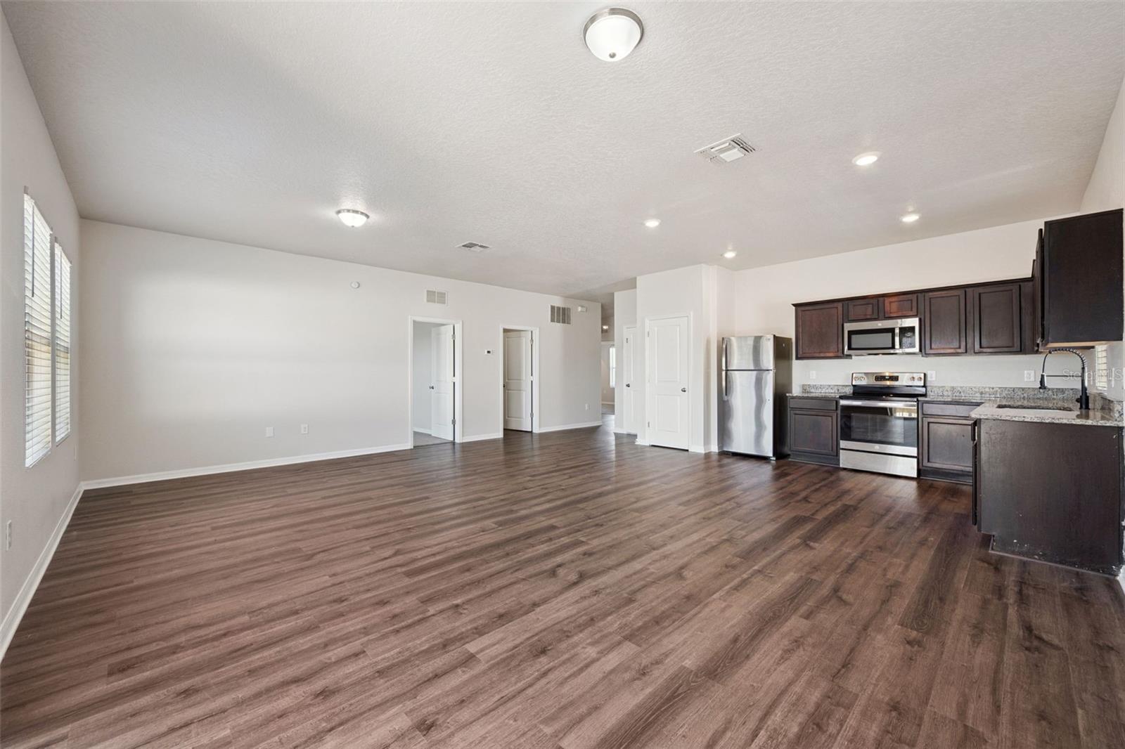 Image 9 of 32 For 442 Stillwater Lane