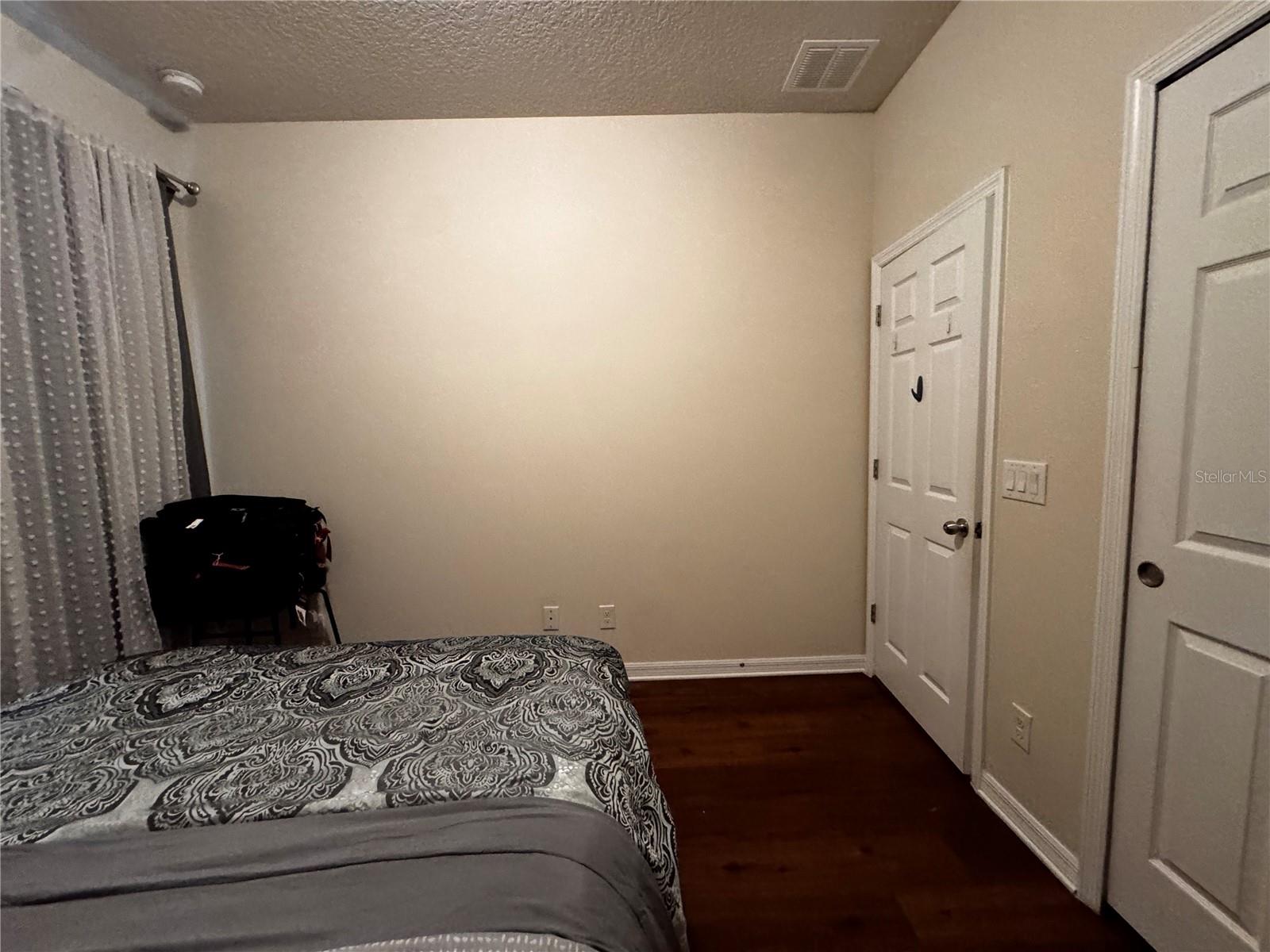 Image 21 of 28 For 4976 Millennia Green Drive