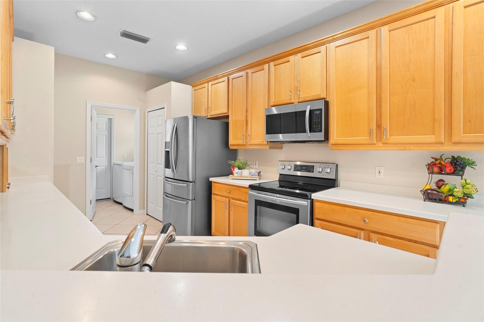 Image 19 of 59 For 439 Foxhill Drive