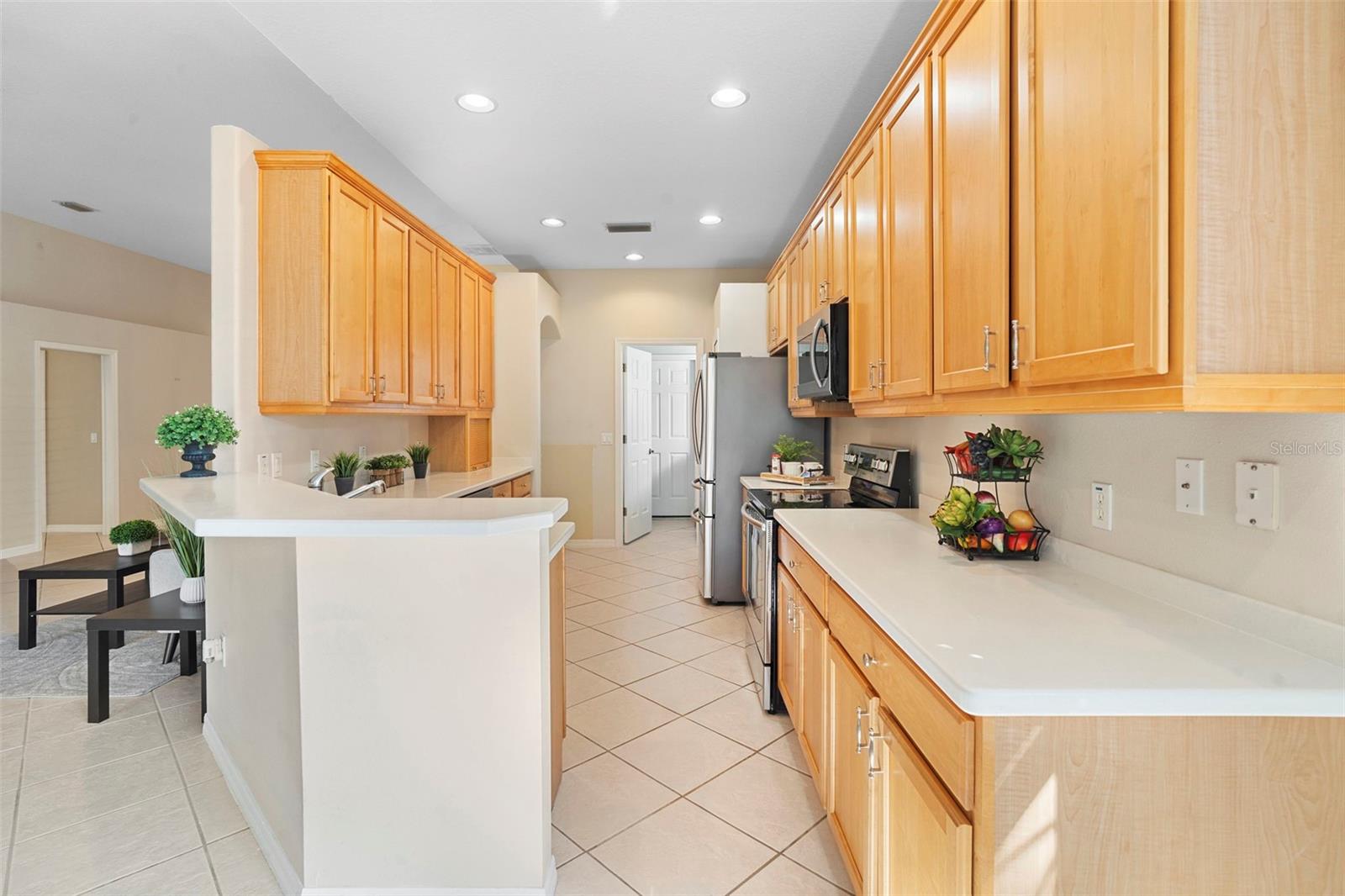 Image 21 of 59 For 439 Foxhill Drive