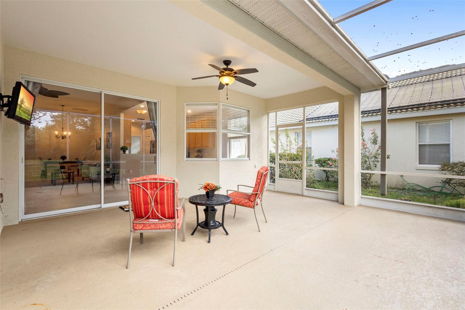 Image 27 of 59 For 439 Foxhill Drive