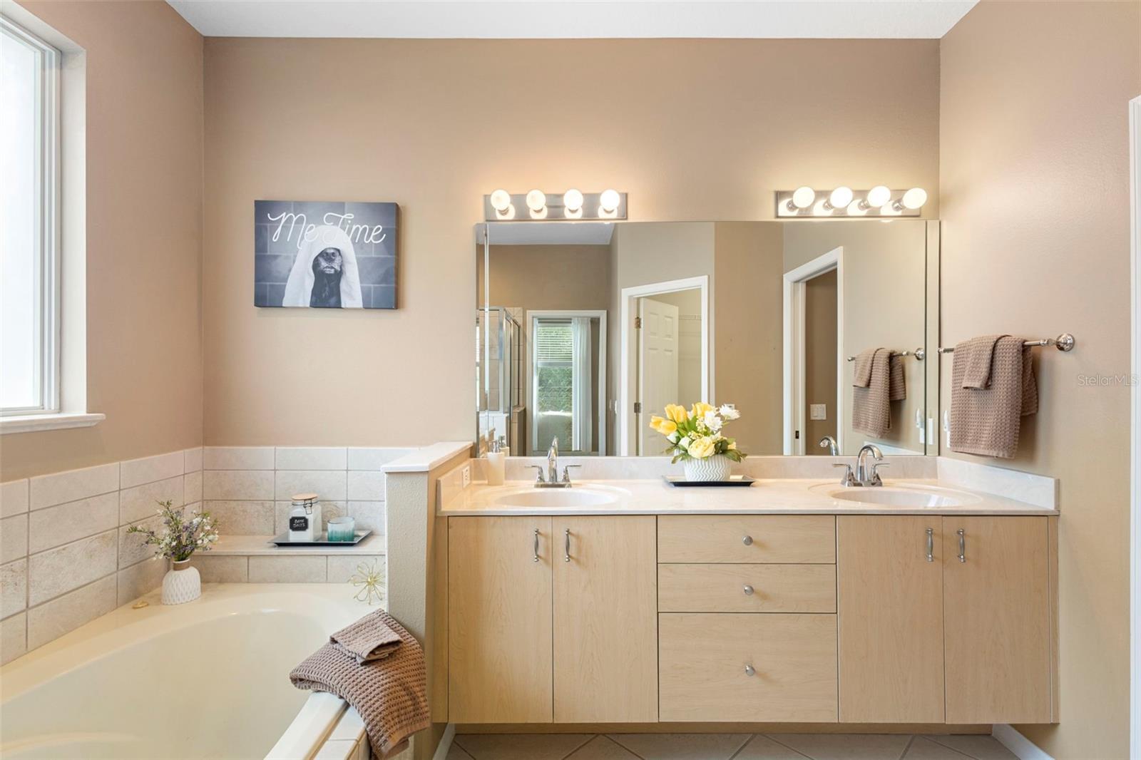 Image 30 of 59 For 439 Foxhill Drive