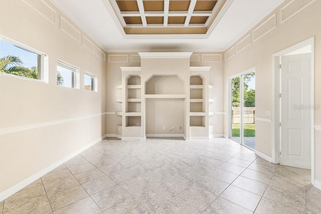 Image 27 of 62 For 2081 Bayshore Boulevard