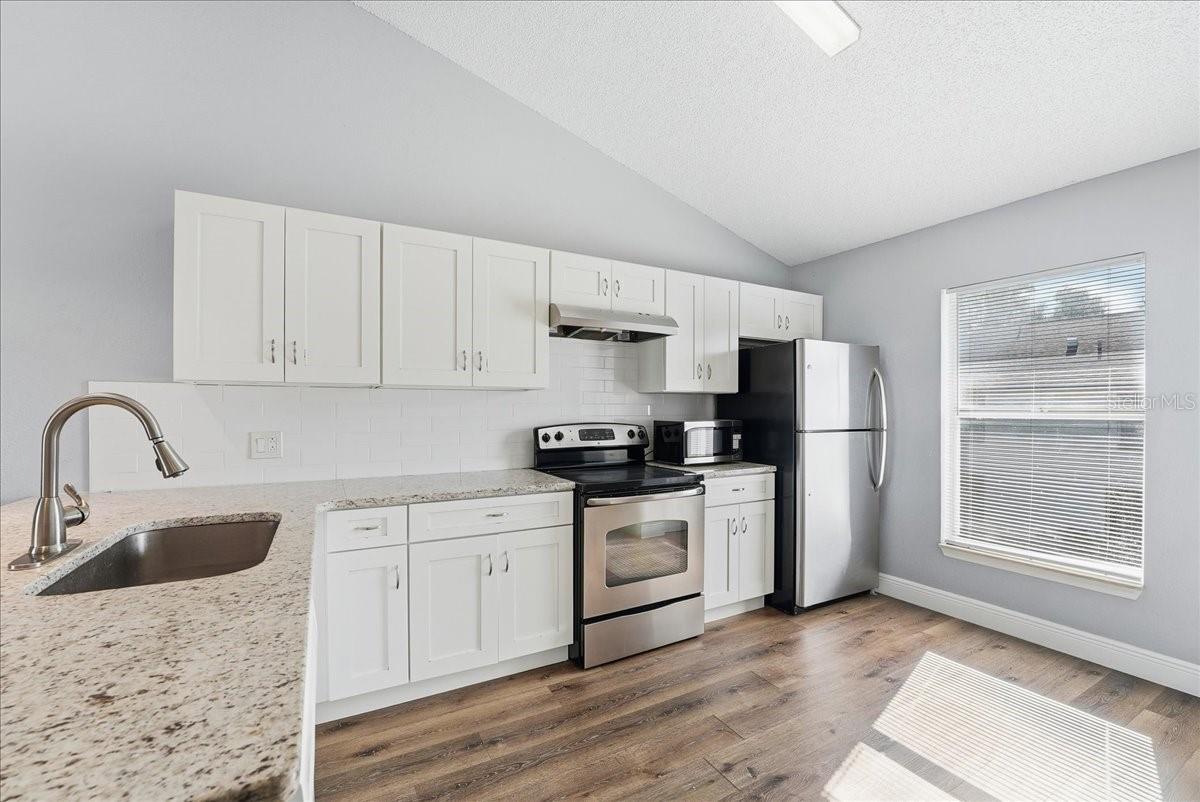 Image 5 of 14 For 3651 Goldenrod Road C204