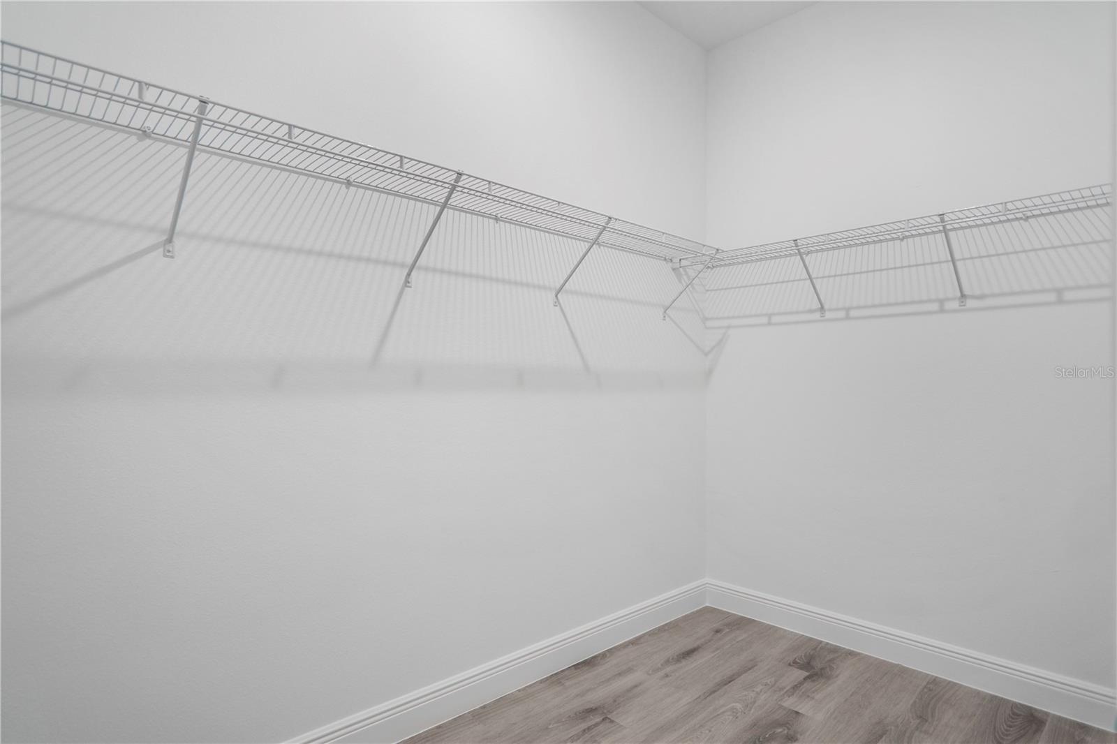 Image 18 of 51 For 1915 Linden Drive