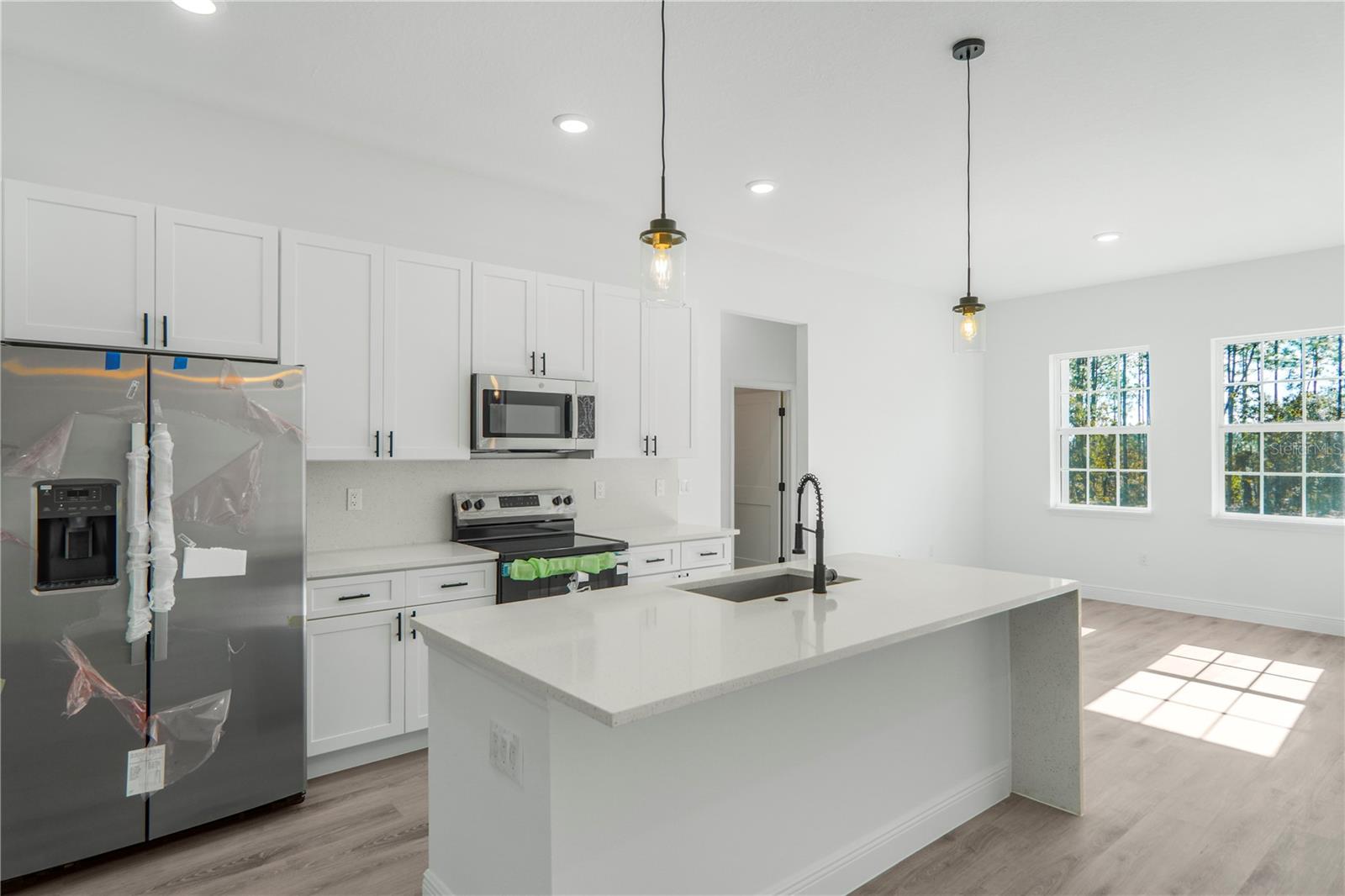 Image 41 of 51 For 1915 Linden Drive