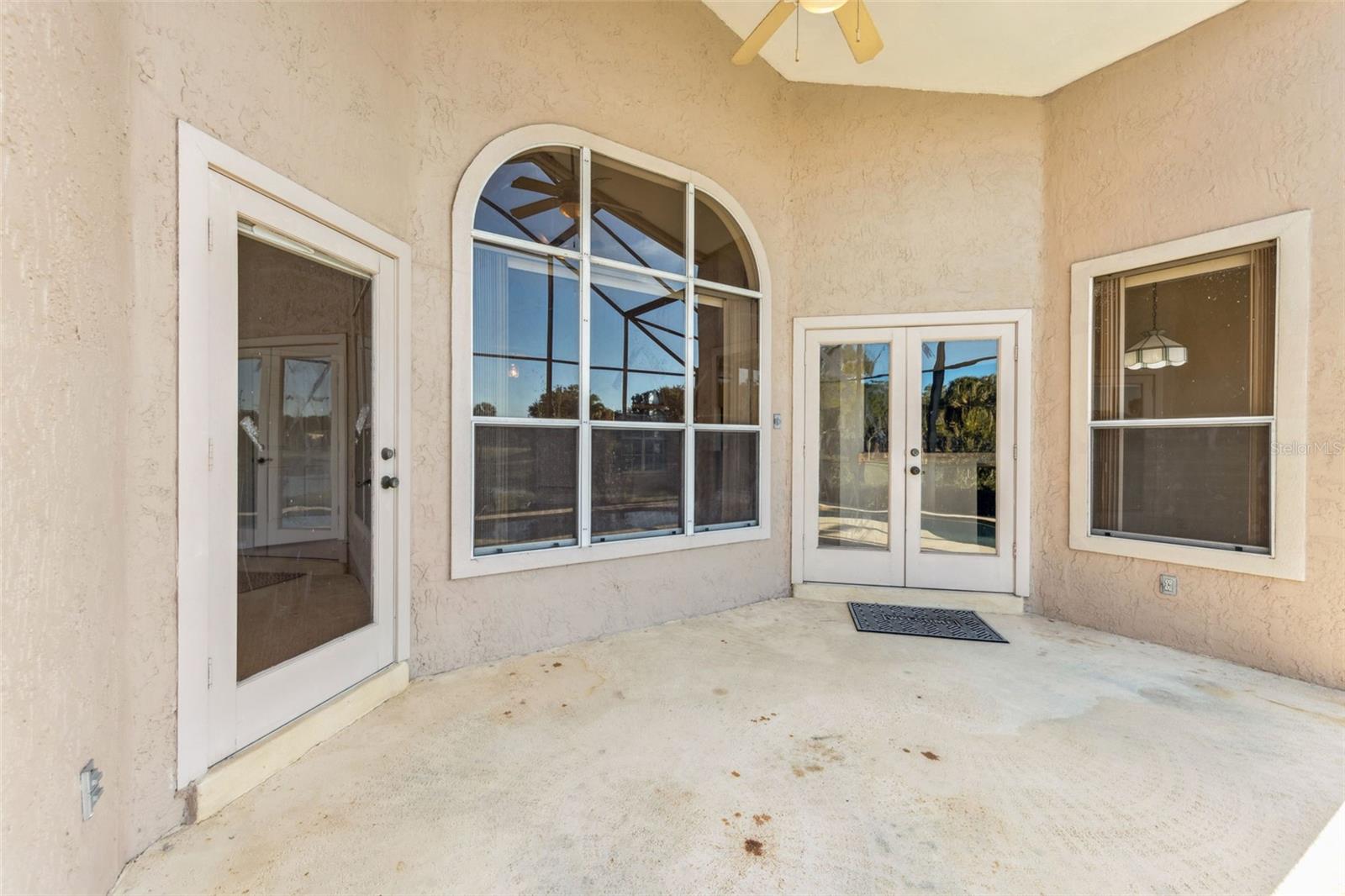 Image 19 of 32 For 472 Arrowmount Place