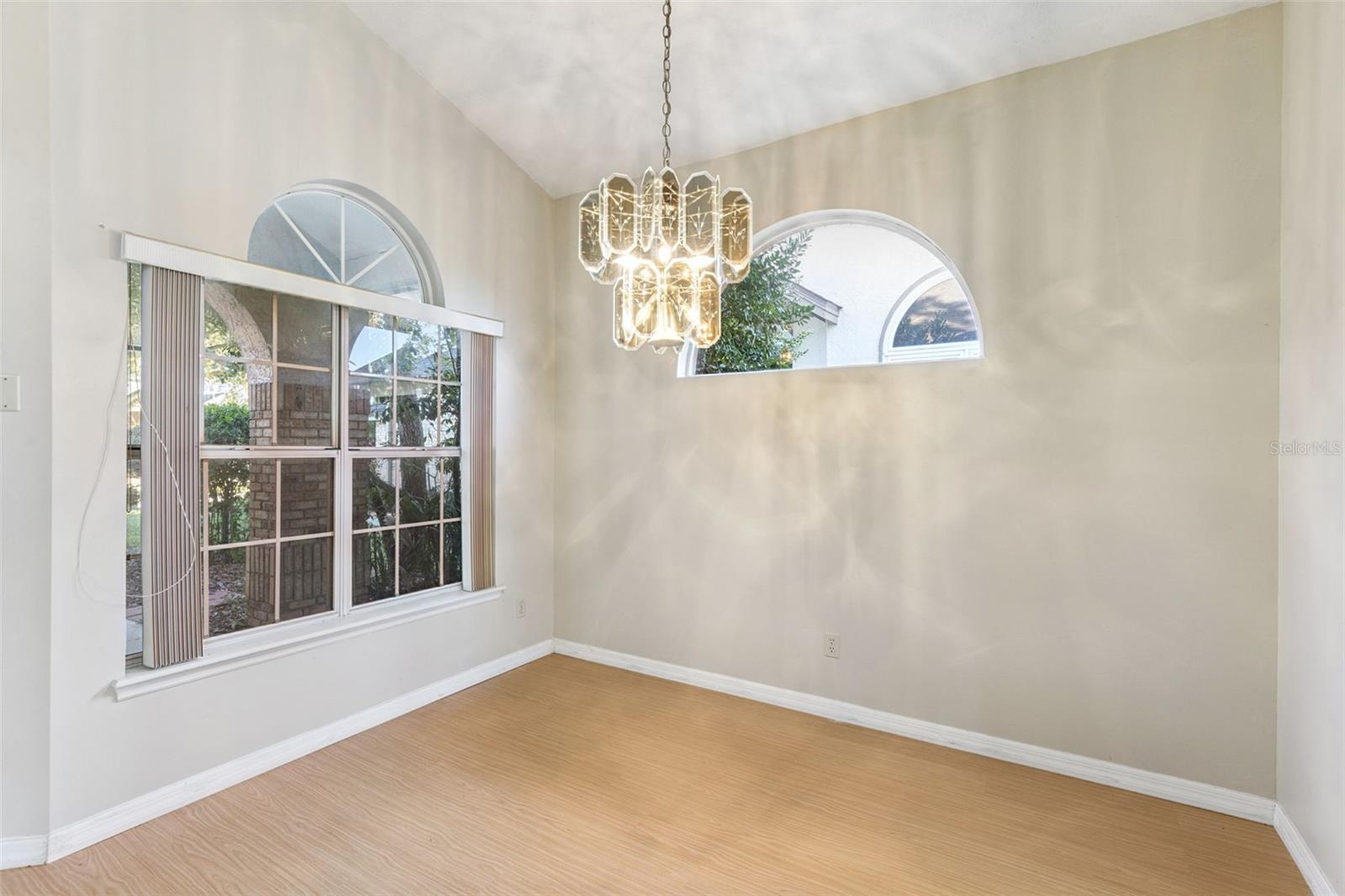 Image 3 of 32 For 472 Arrowmount Place