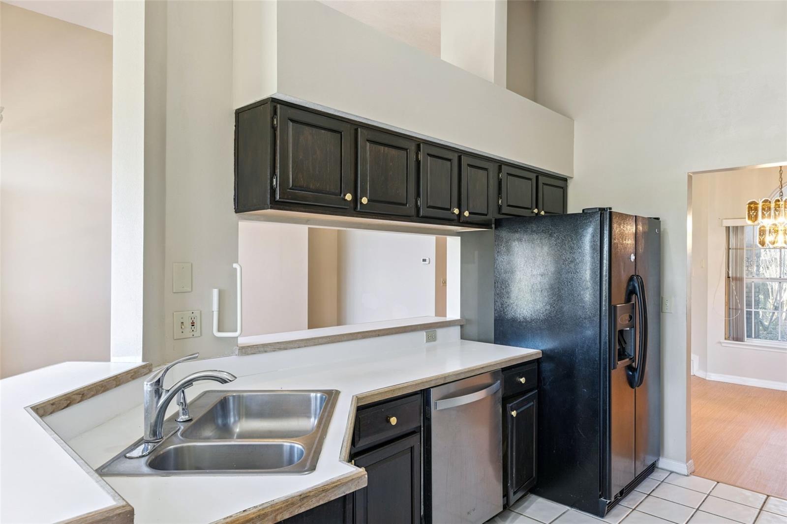 Image 6 of 32 For 472 Arrowmount Place