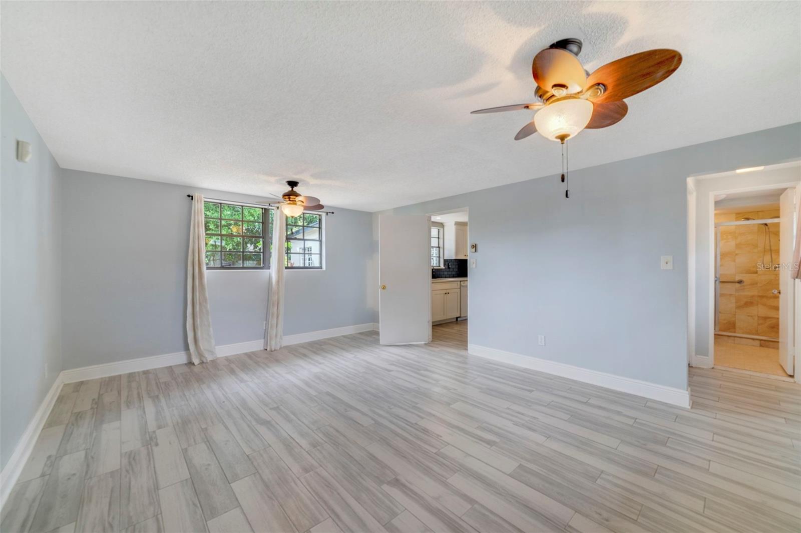 Image 11 of 26 For 6615 Beamer Way