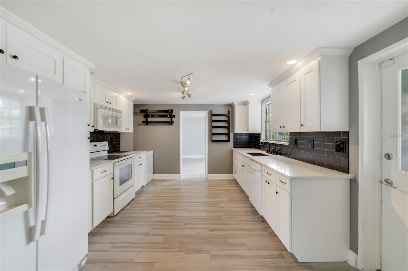 Image 2 of 26 For 6615 Beamer Way