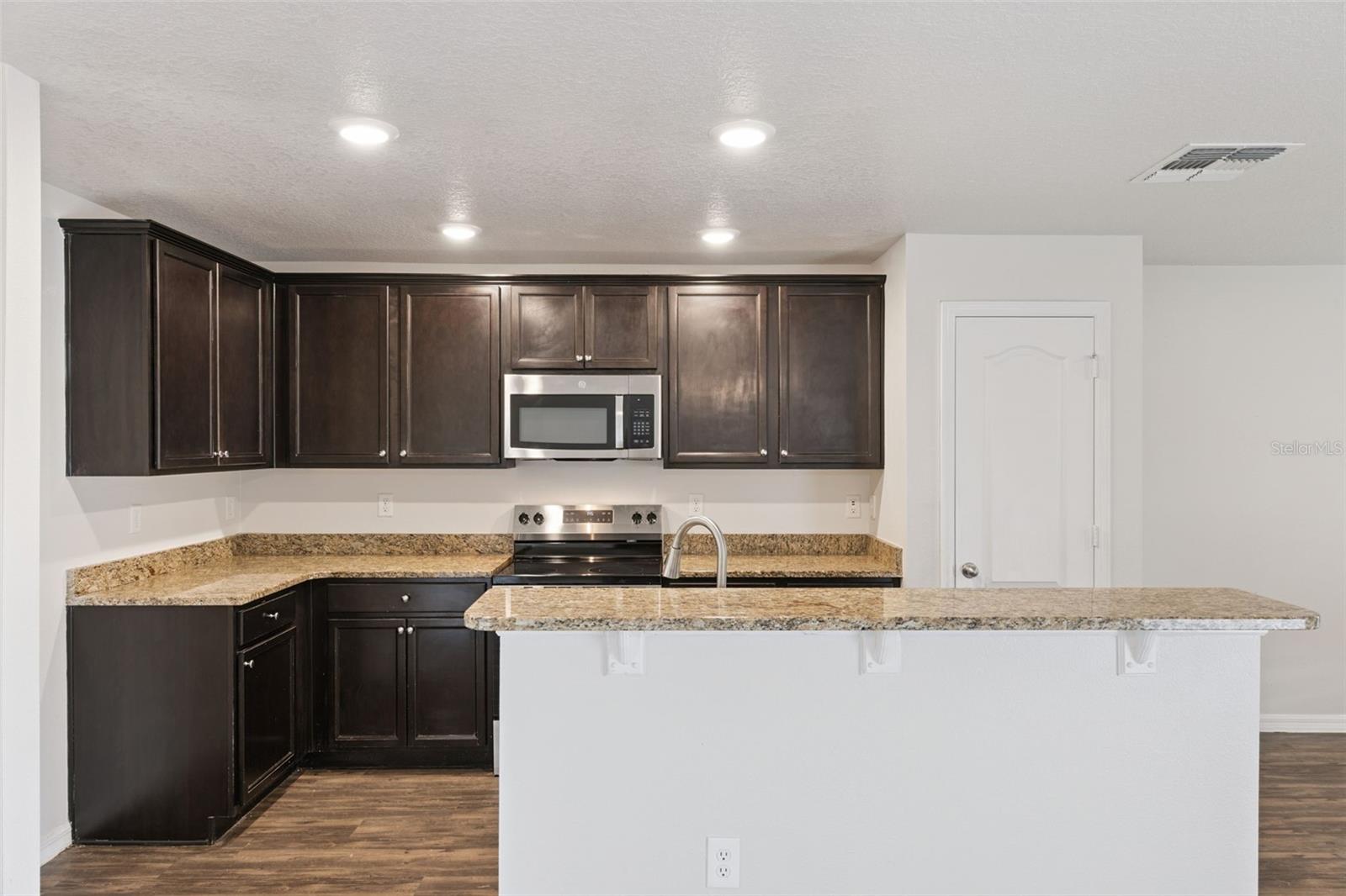 Image 7 of 30 For 1904 Piedmont Court