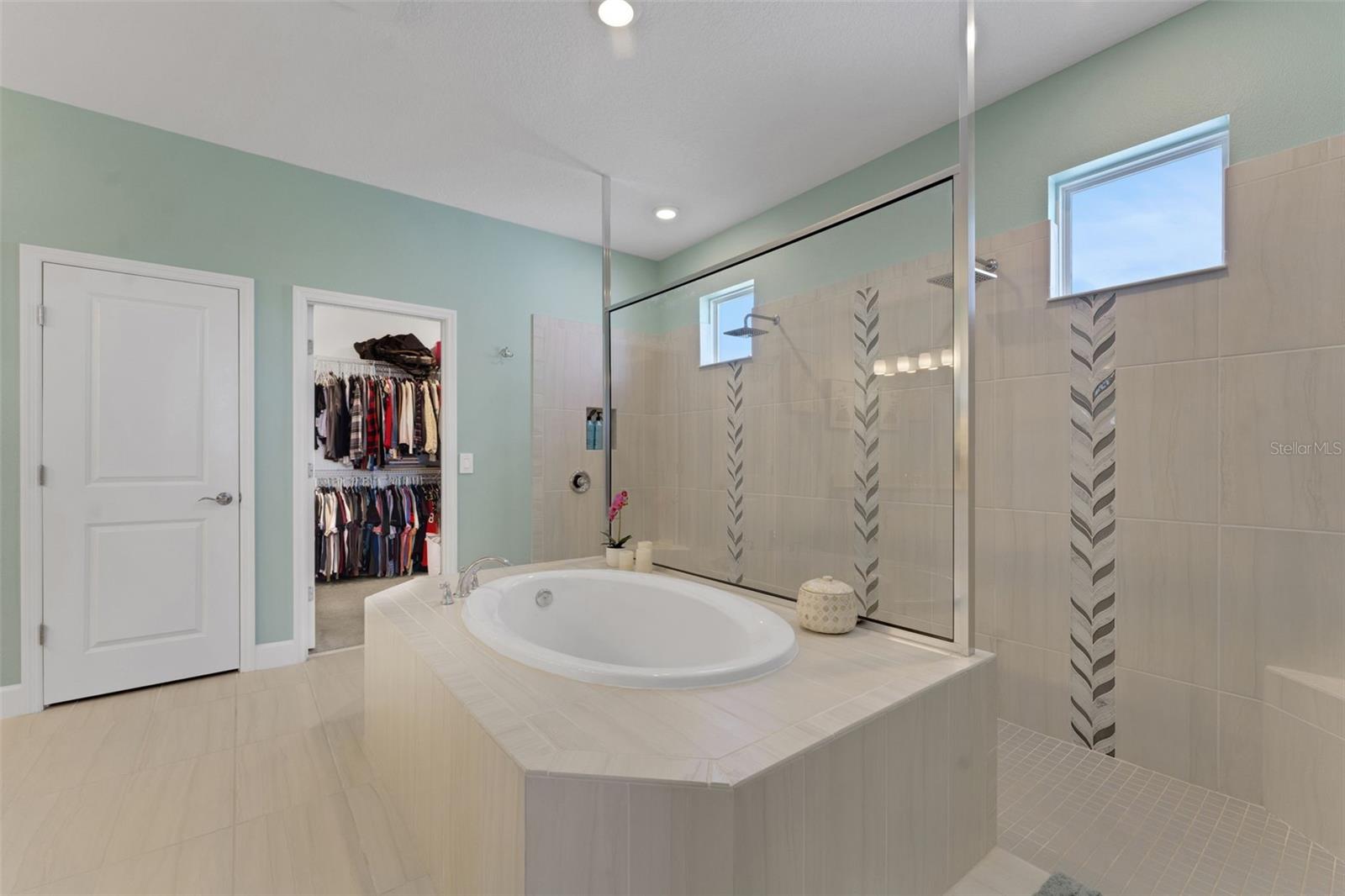 Image 23 of 55 For 2958 Crest Wave Drive