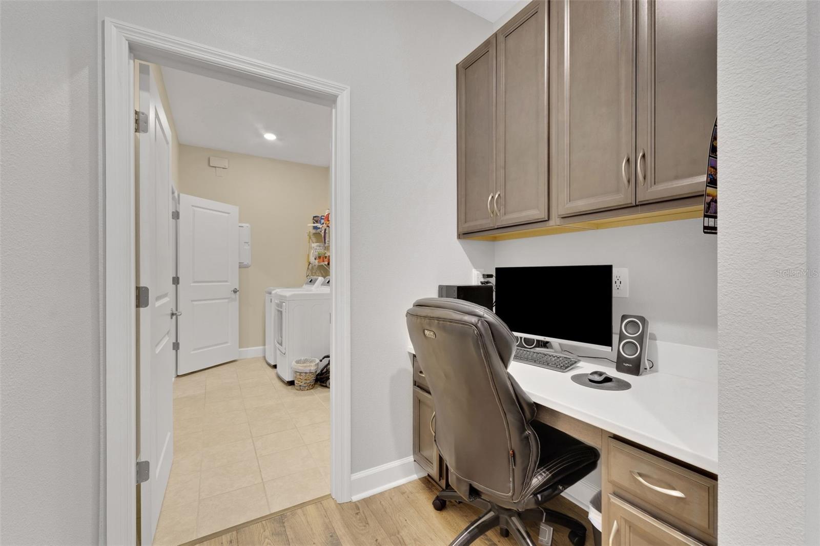 Image 31 of 55 For 2958 Crest Wave Drive