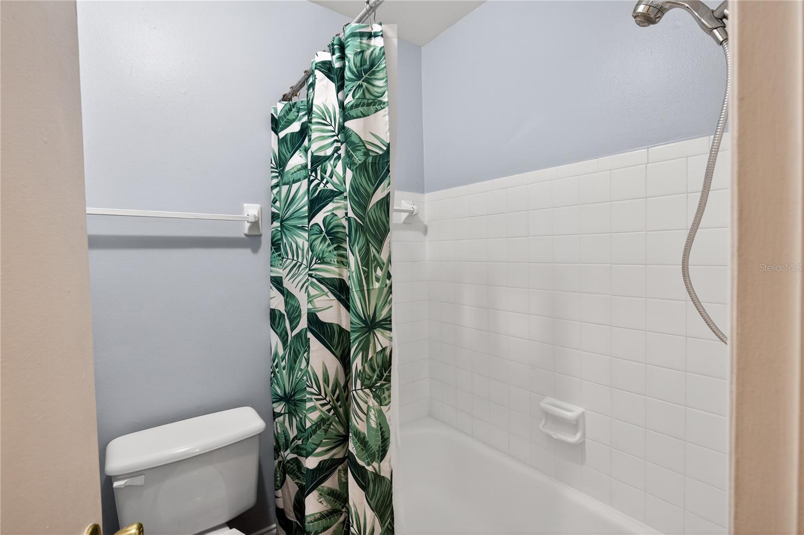 Image 21 of 31 For 4223 S. Semoran Blvd  9