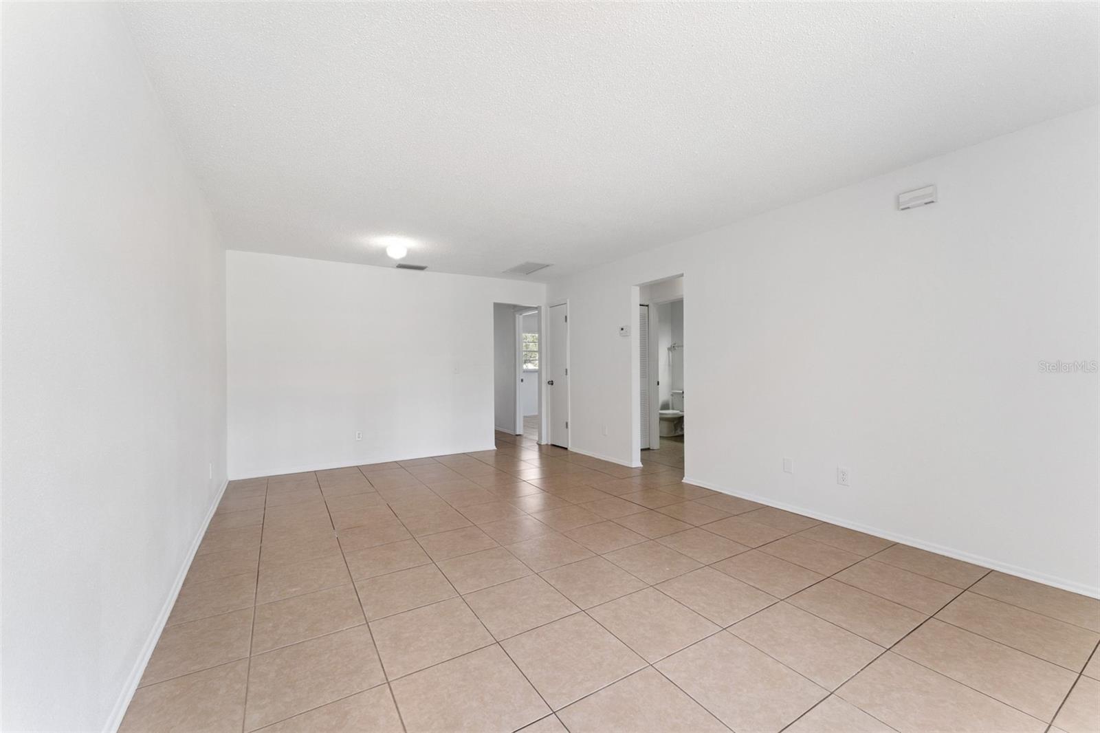 Image 10 of 21 For 8137 Parrot Drive