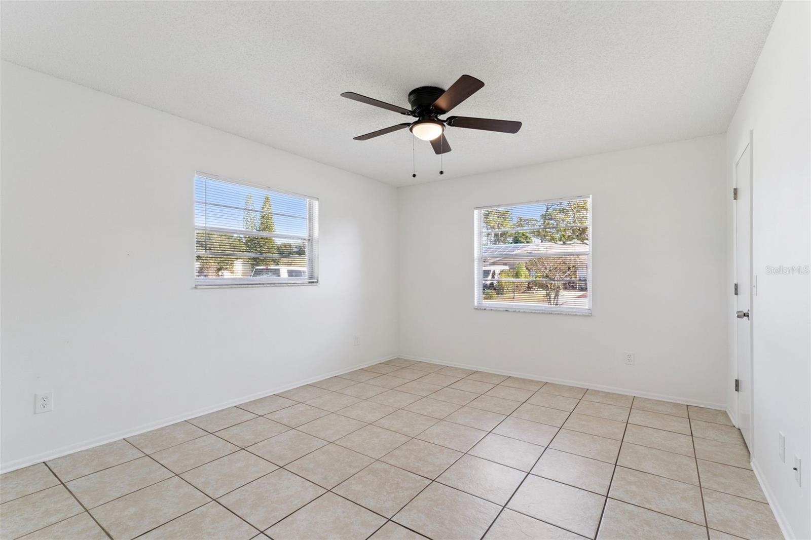 Image 11 of 21 For 8137 Parrot Drive