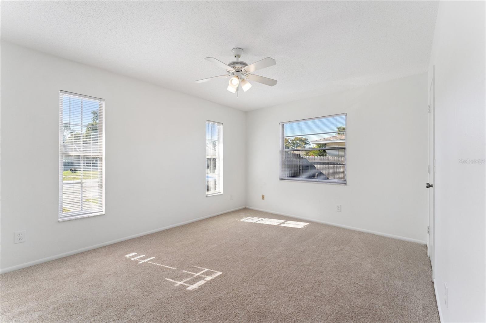 Image 18 of 21 For 8137 Parrot Drive