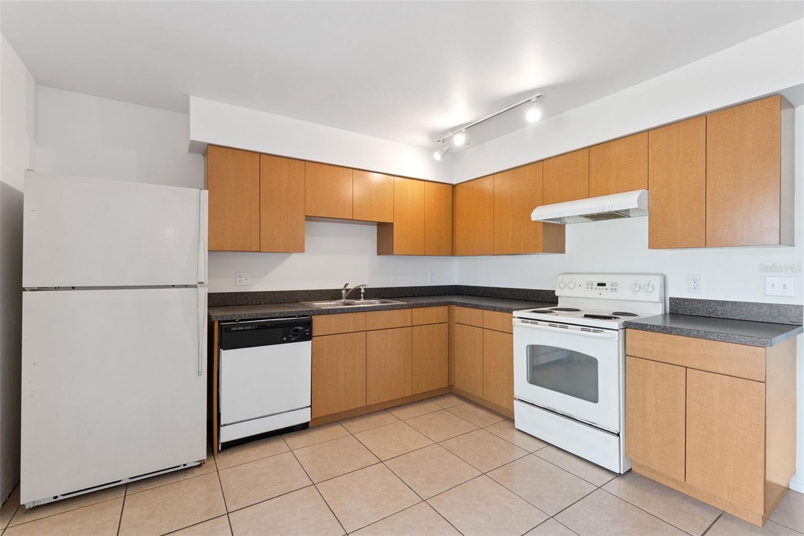 Image 7 of 21 For 8137 Parrot Drive