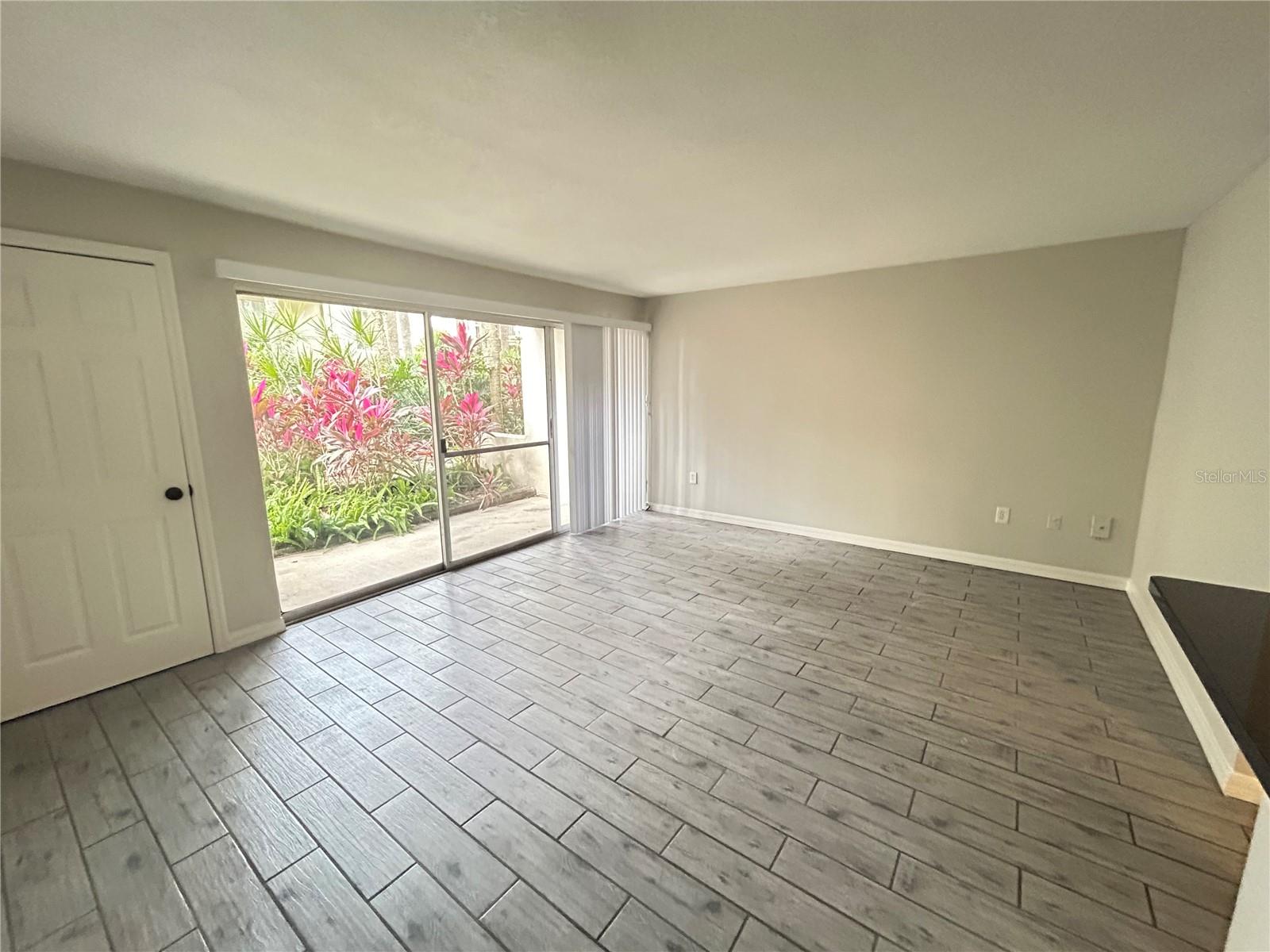 Image 4 of 14 For 608 Orange Drive 181