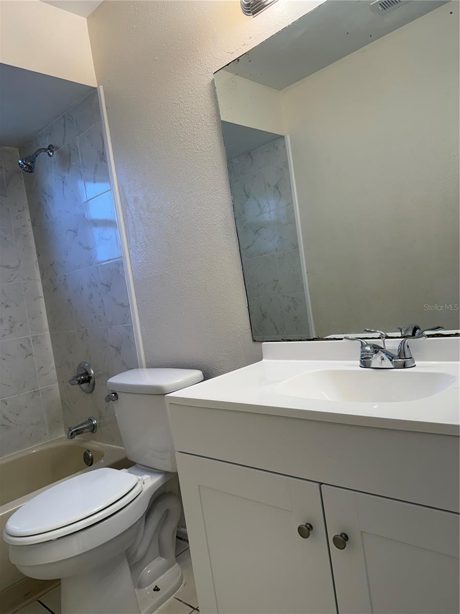 Image 16 of 22 For 344 Martin Street