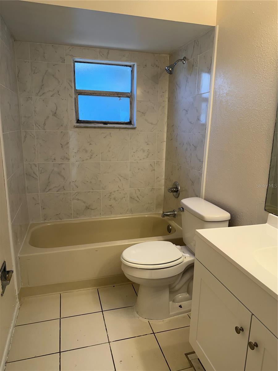 Image 17 of 22 For 344 Martin Street