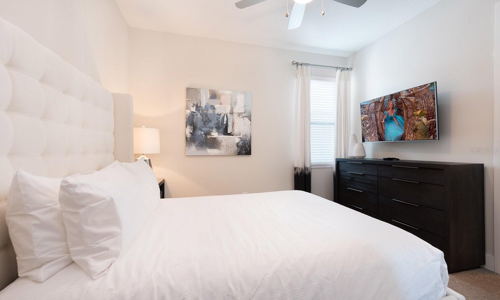 Image 16 of 24 For 240 Burma Street