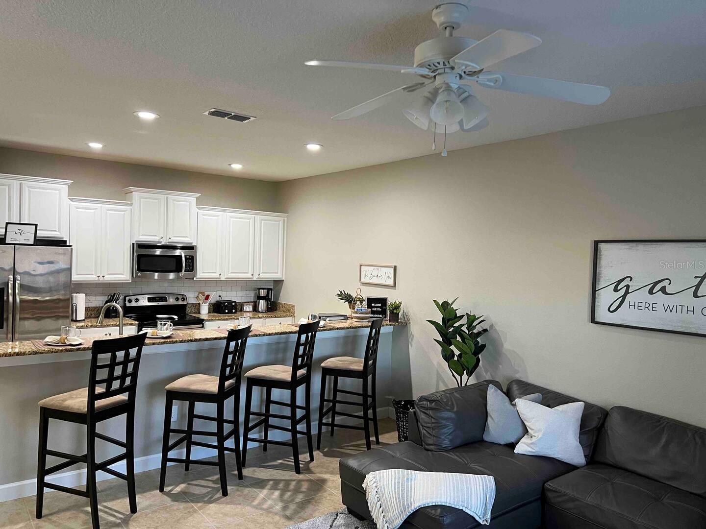 Image 4 of 16 For 8947 Candy Palm Rd