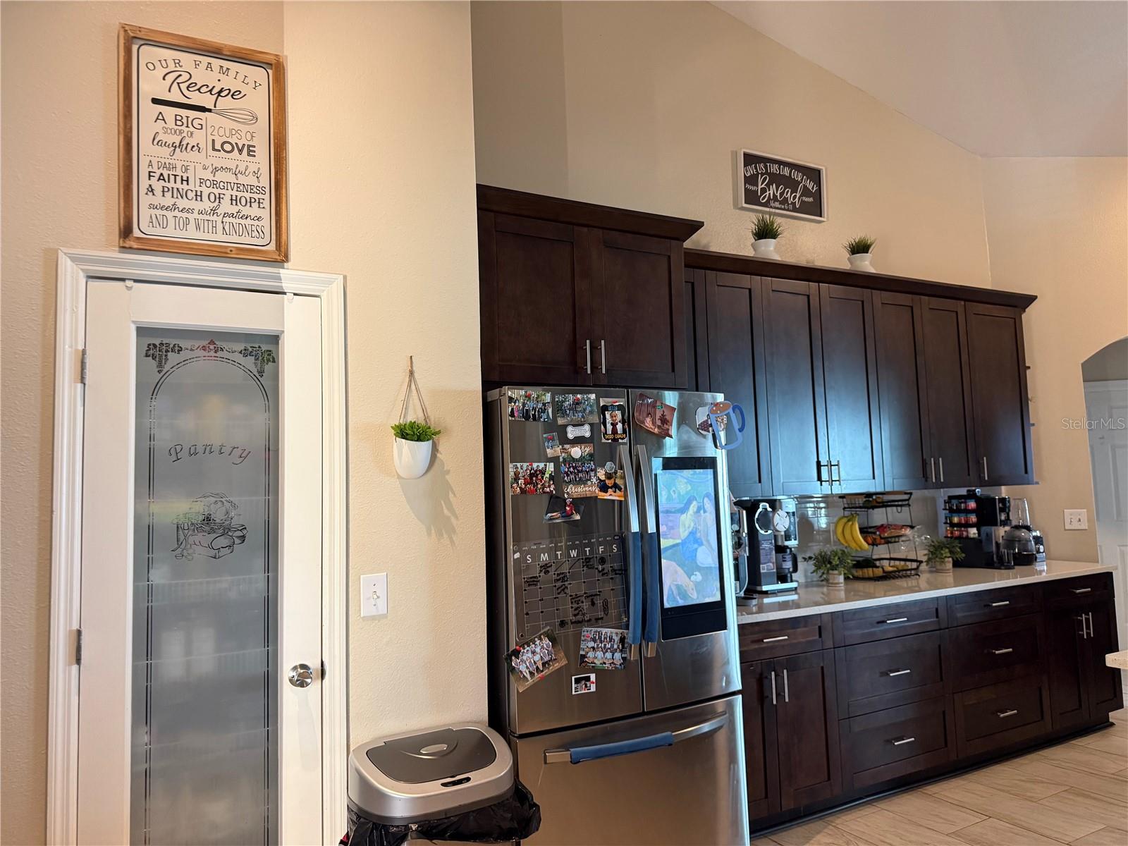 Image 10 of 31 For 4528 River Close Boulevard