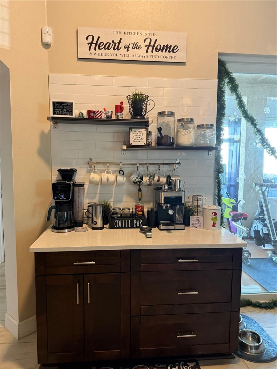 Image 12 of 31 For 4528 River Close Boulevard