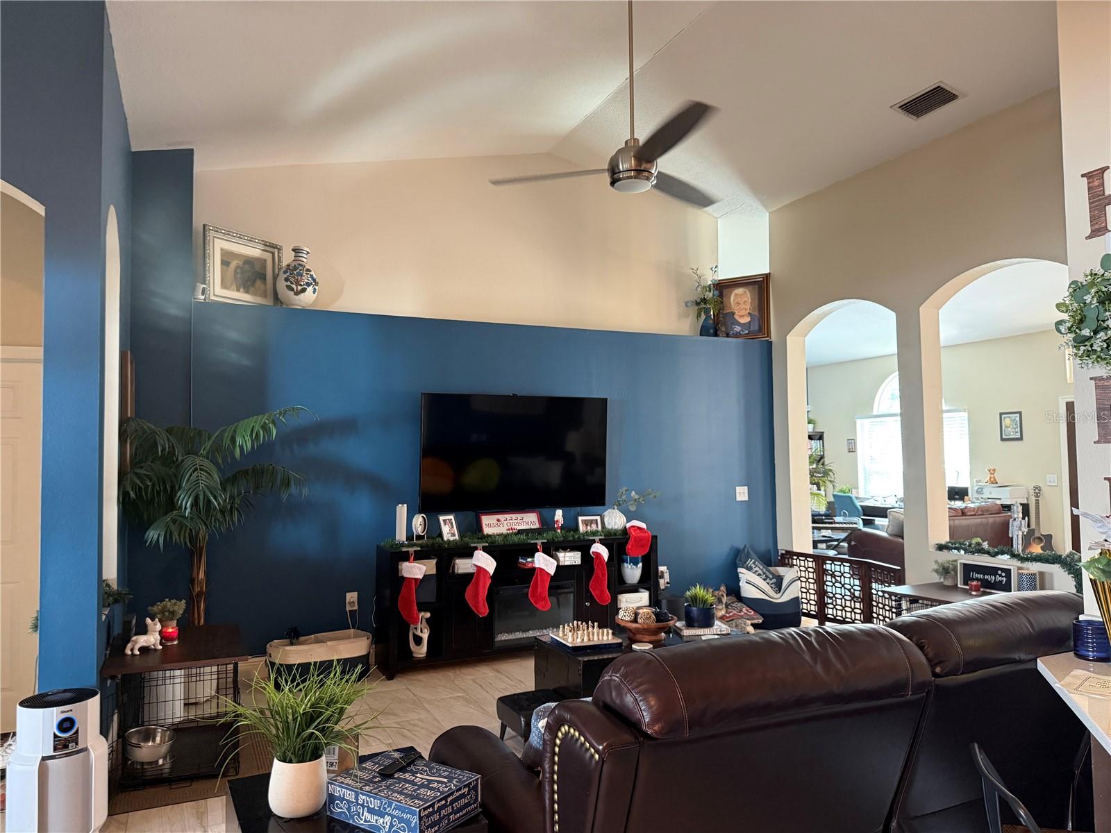 Image 13 of 31 For 4528 River Close Boulevard