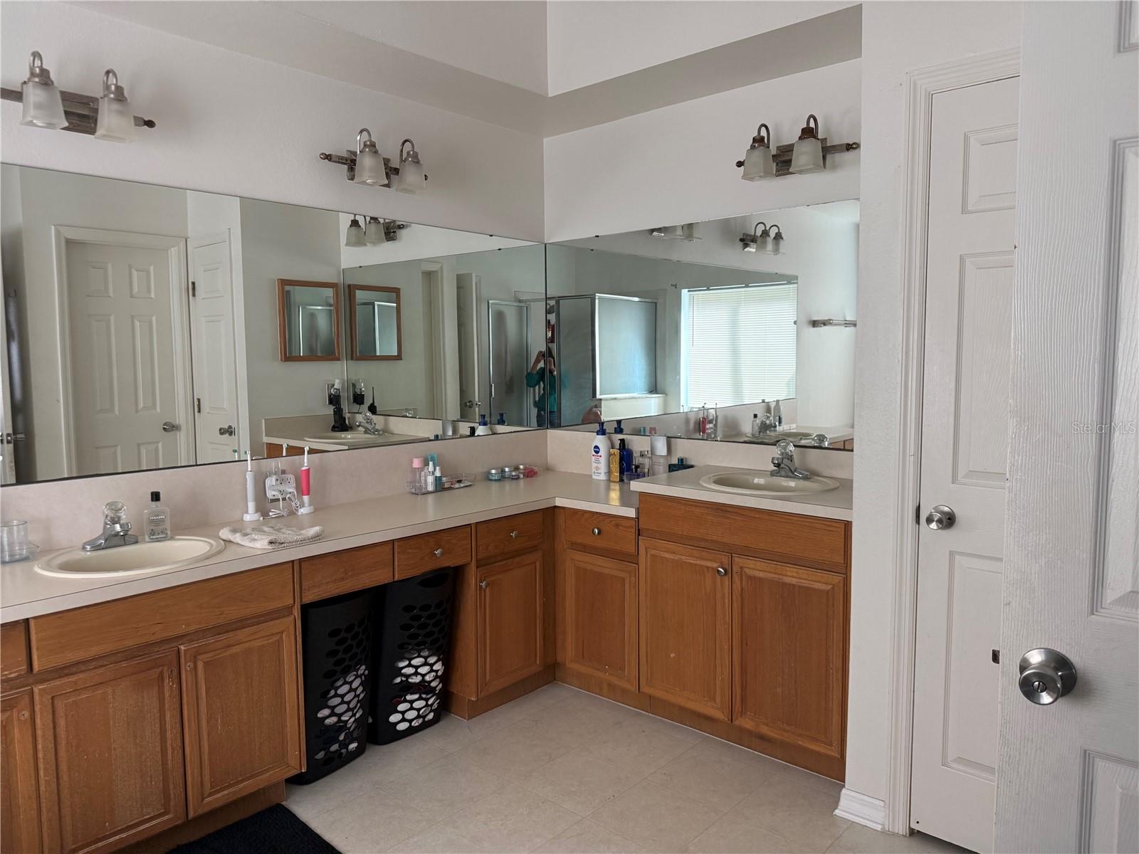 Image 28 of 31 For 4528 River Close Boulevard