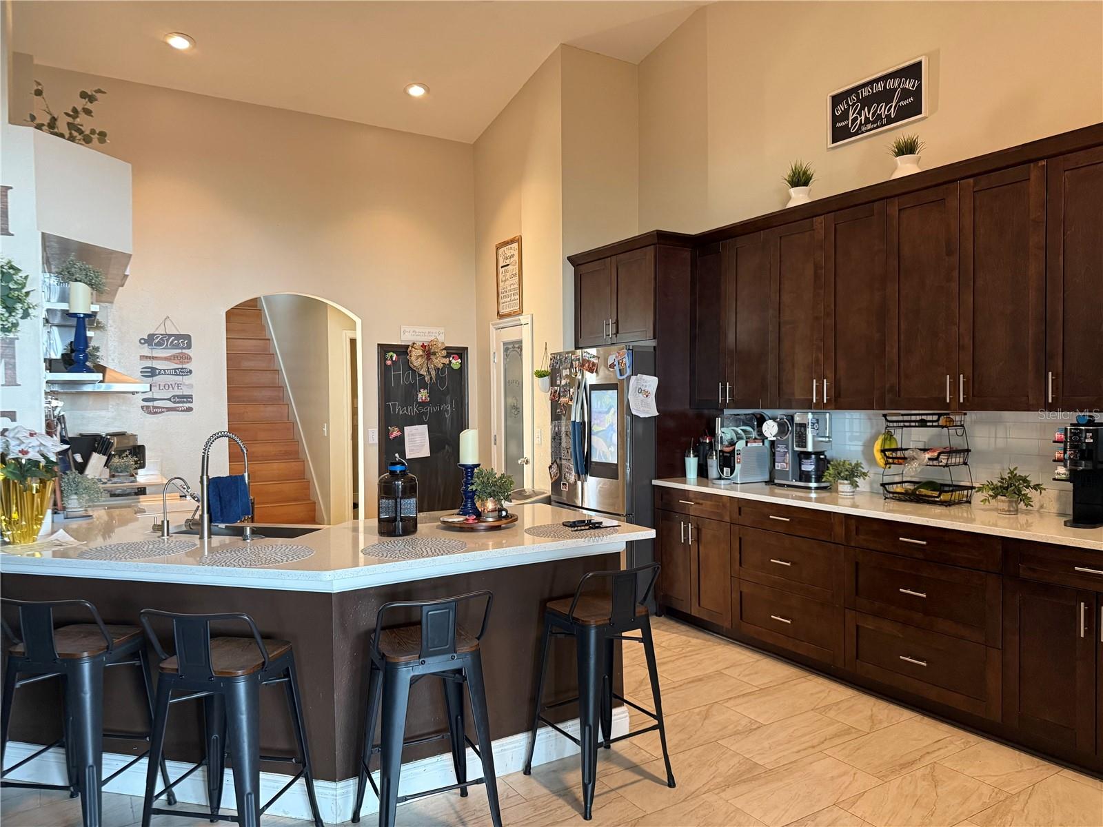 Image 8 of 31 For 4528 River Close Boulevard