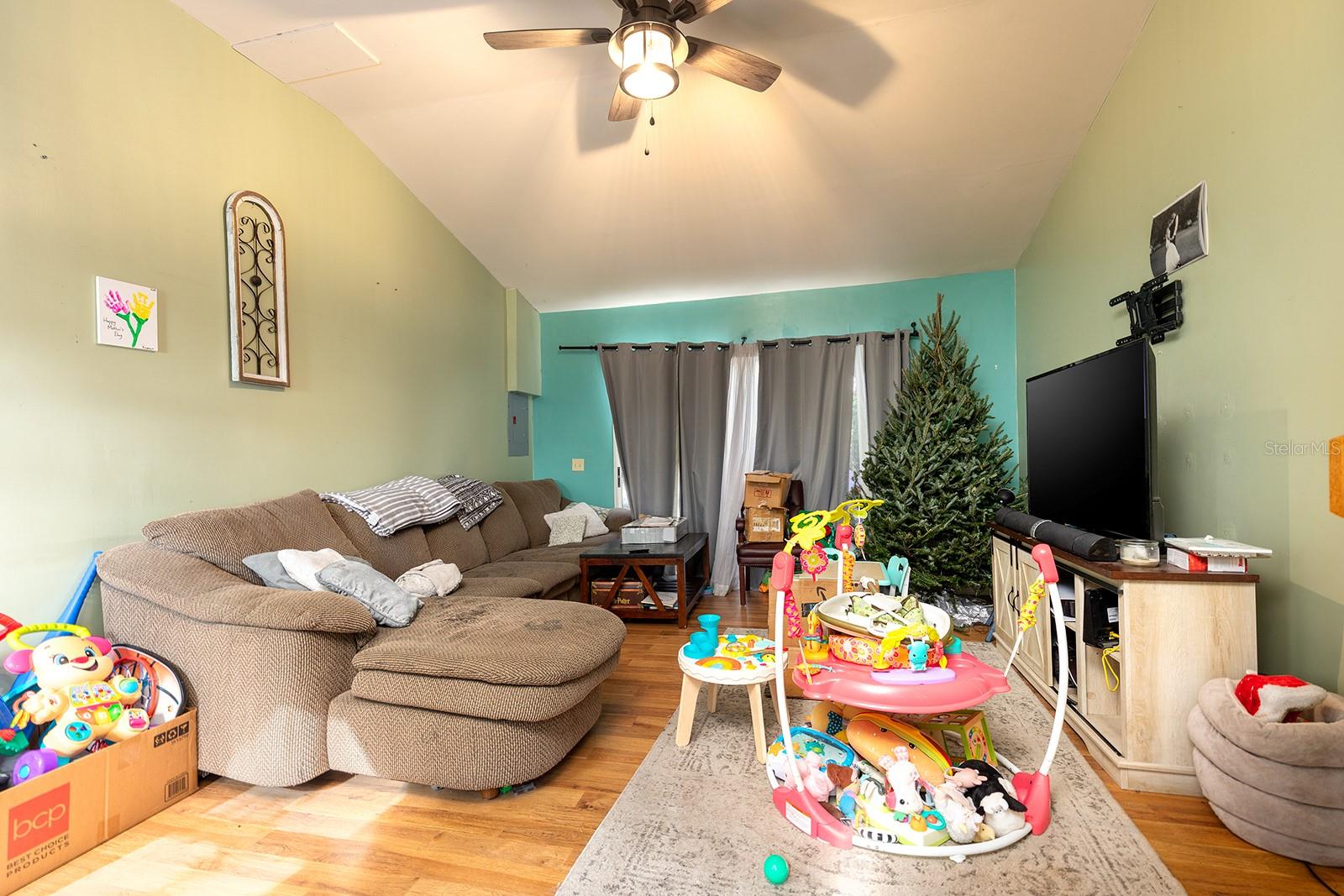 Image 7 of 16 For 1334 Quintuplet Drive