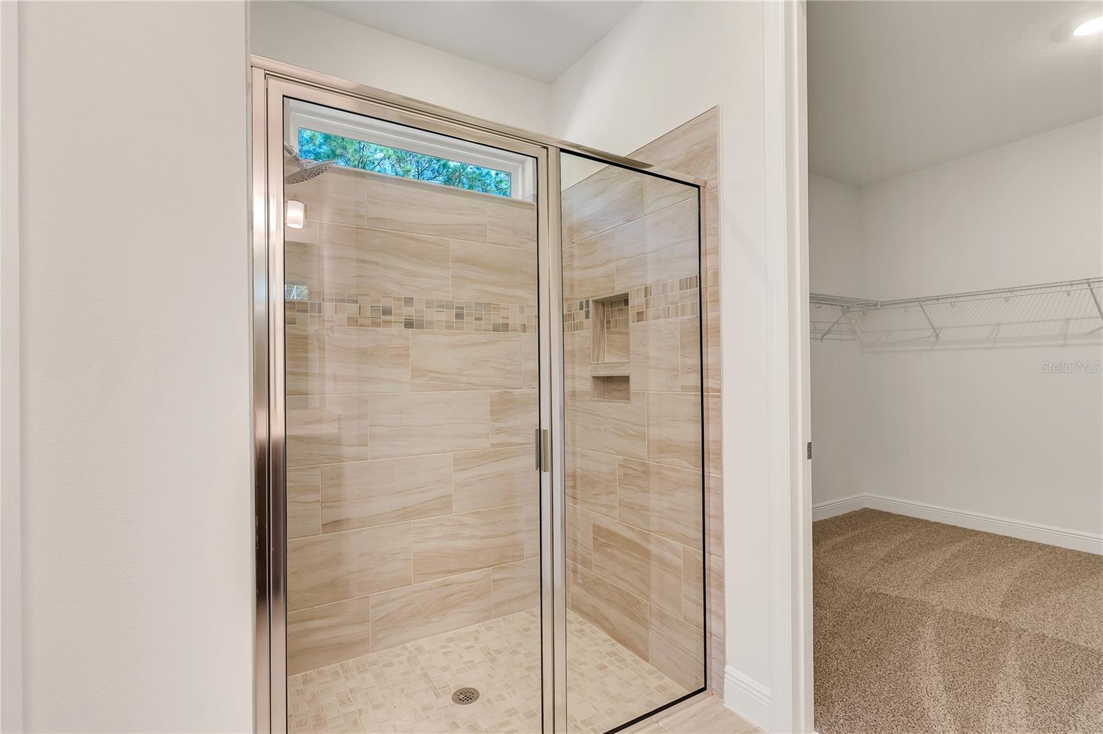 Image 25 of 36 For 1141 British Circle