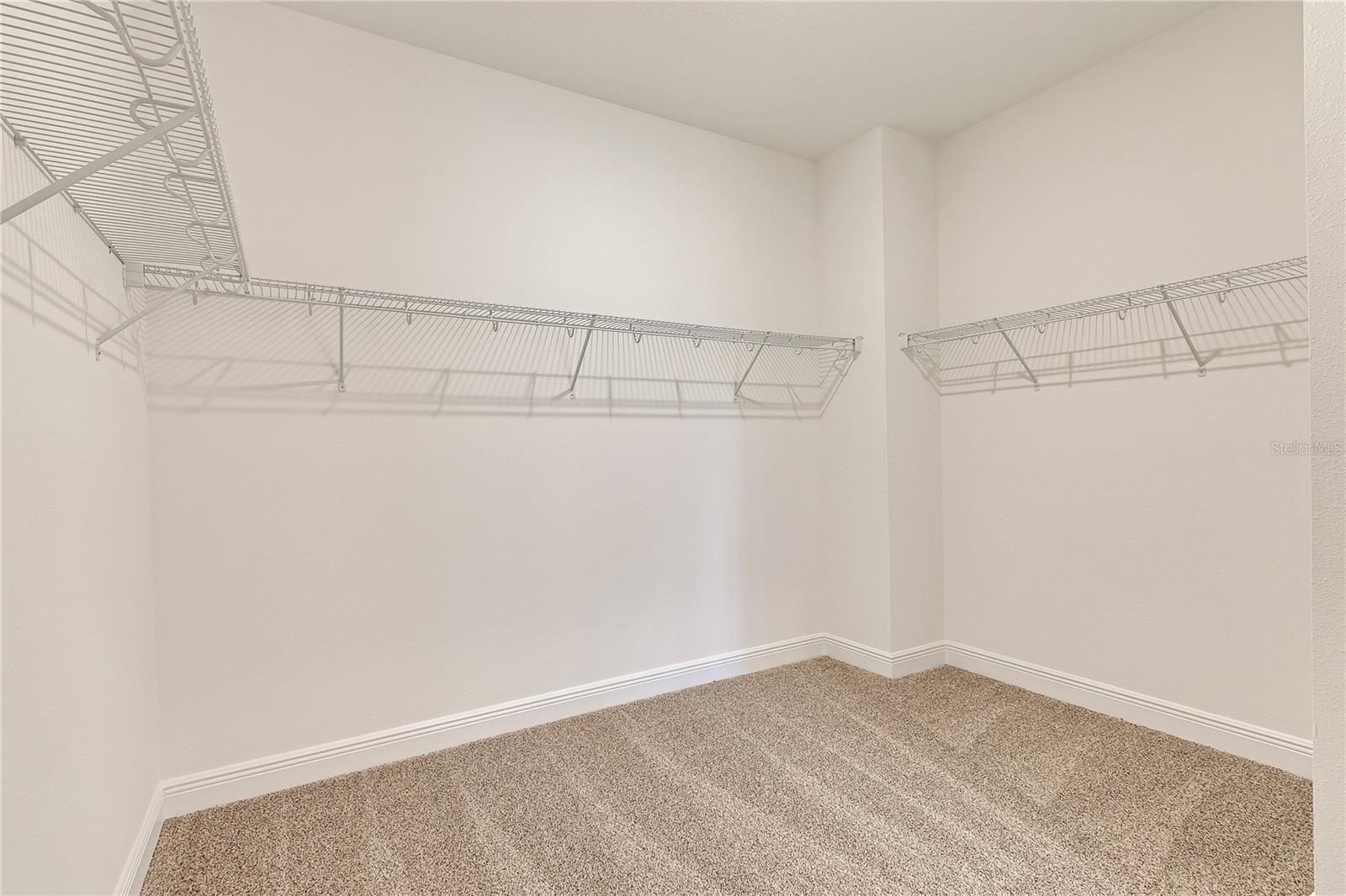 Image 26 of 36 For 1141 British Circle