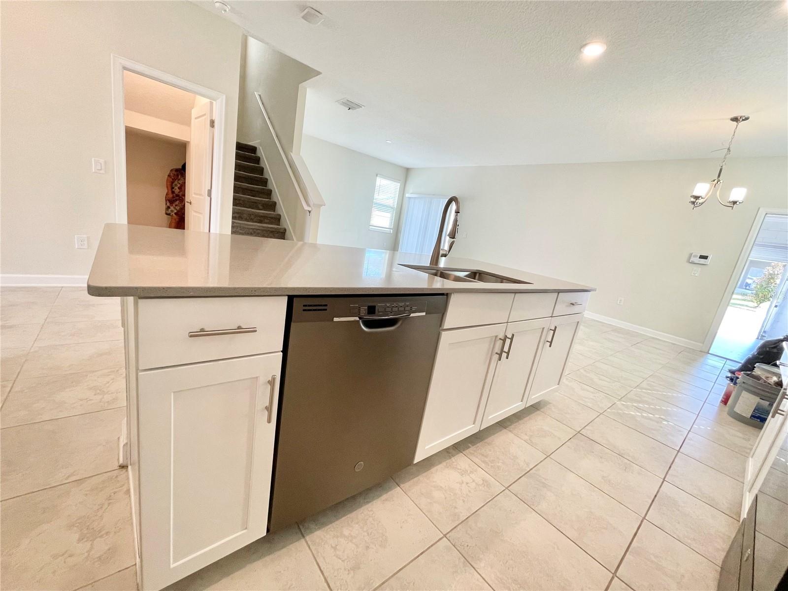 Image 11 of 33 For 9125 Cut Shot Drive