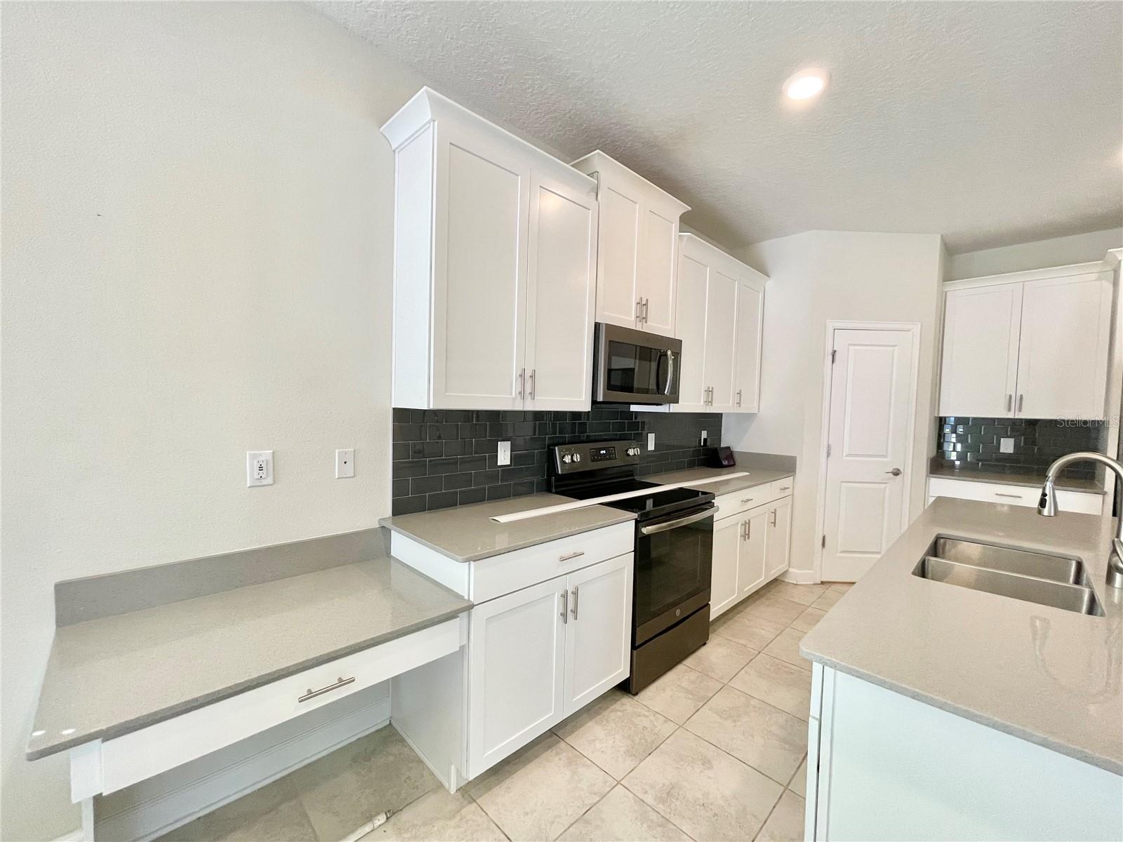 Image 9 of 33 For 9125 Cut Shot Drive