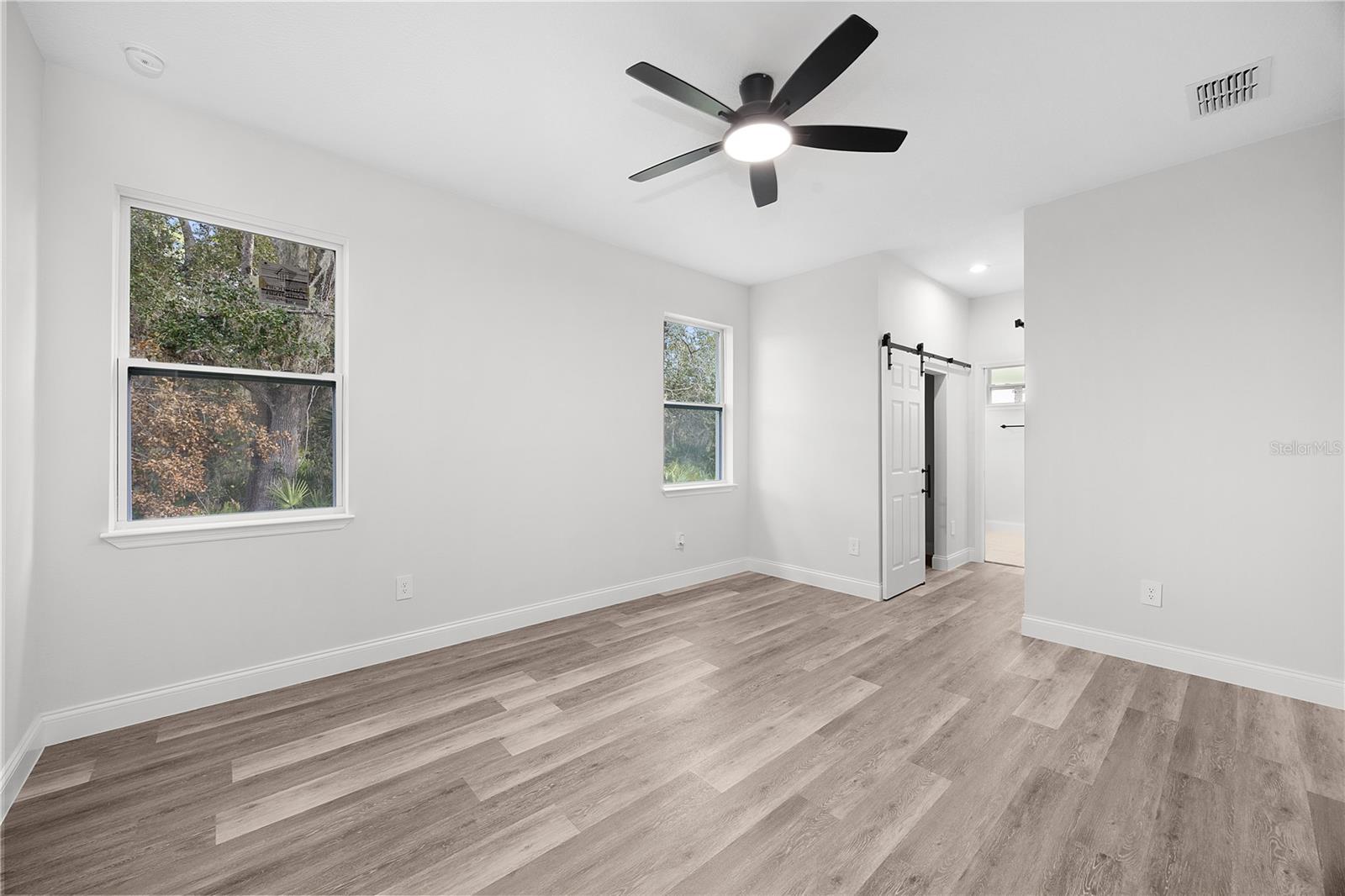 Image 17 of 41 For 18414 Gypsy Avenue