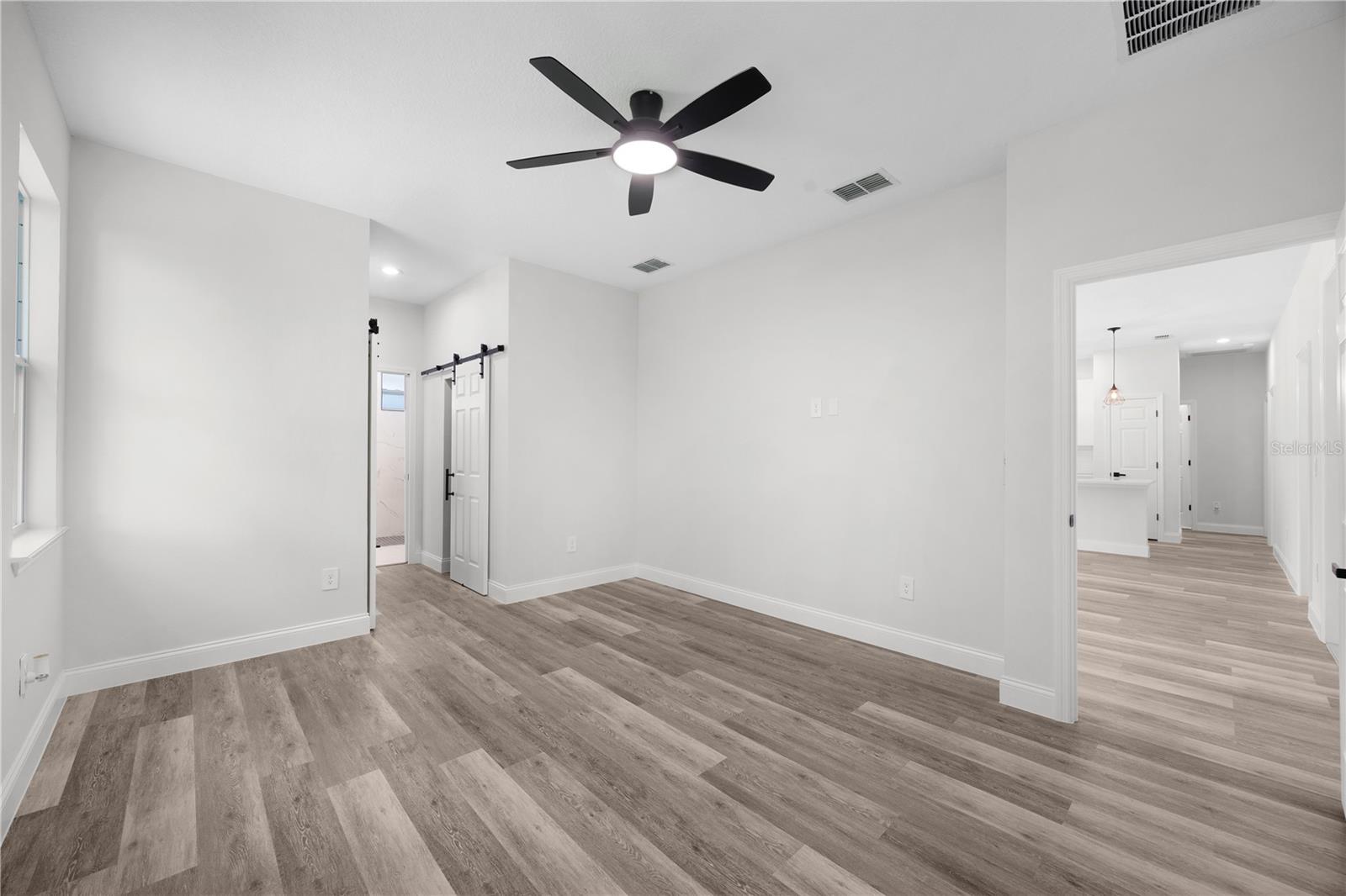 Image 18 of 41 For 18414 Gypsy Avenue