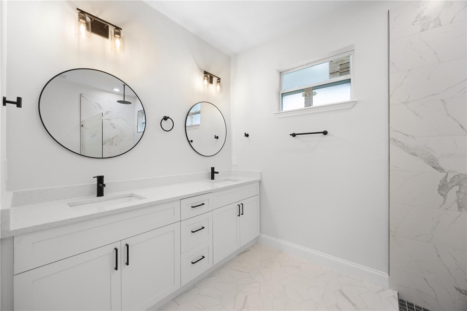 Image 19 of 41 For 18414 Gypsy Avenue